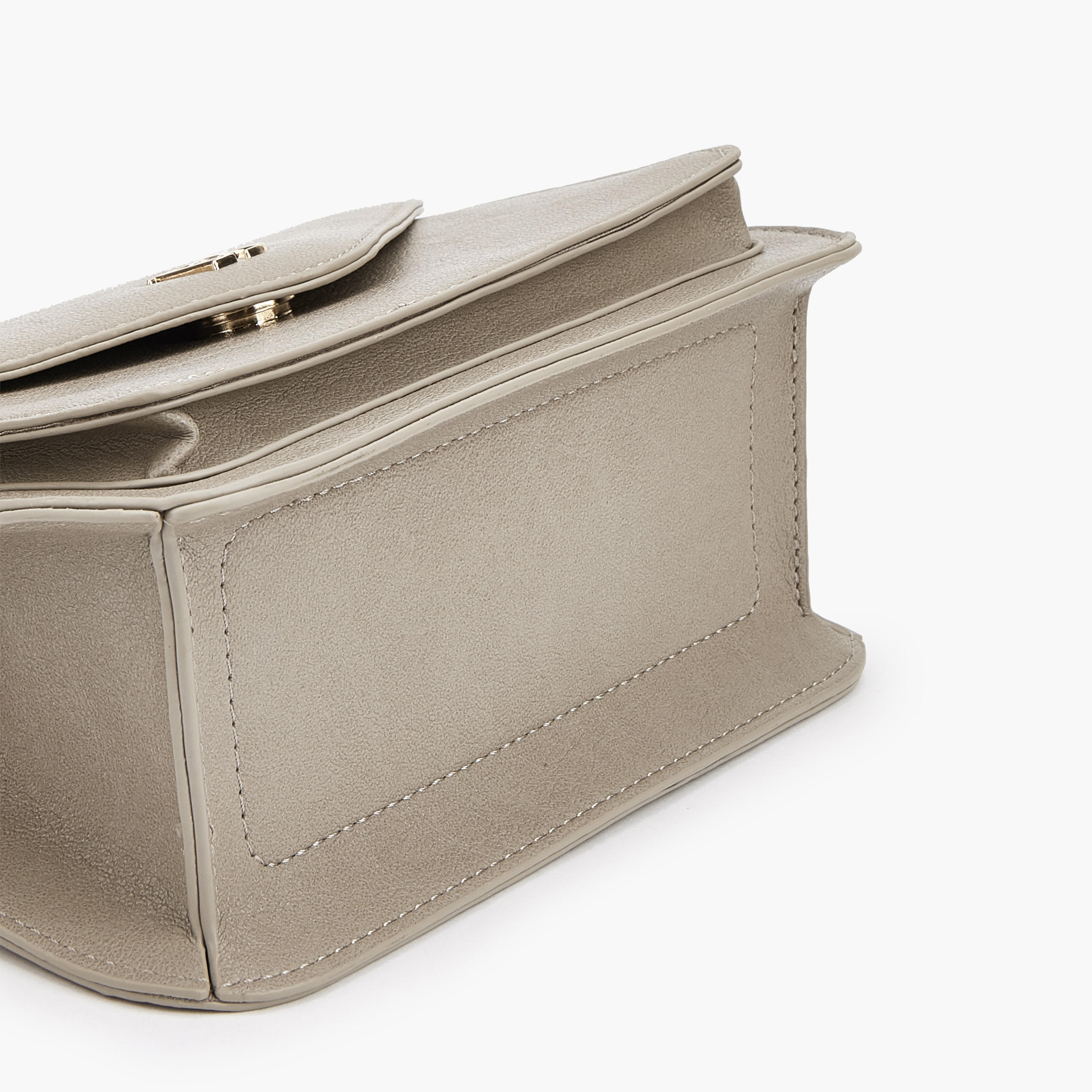 شنطة كروس بودي بحزام سلسلة قابل للفصل وزينة الشعار من فلورا بيلا-women-bagsandwallets-handbags-image-5