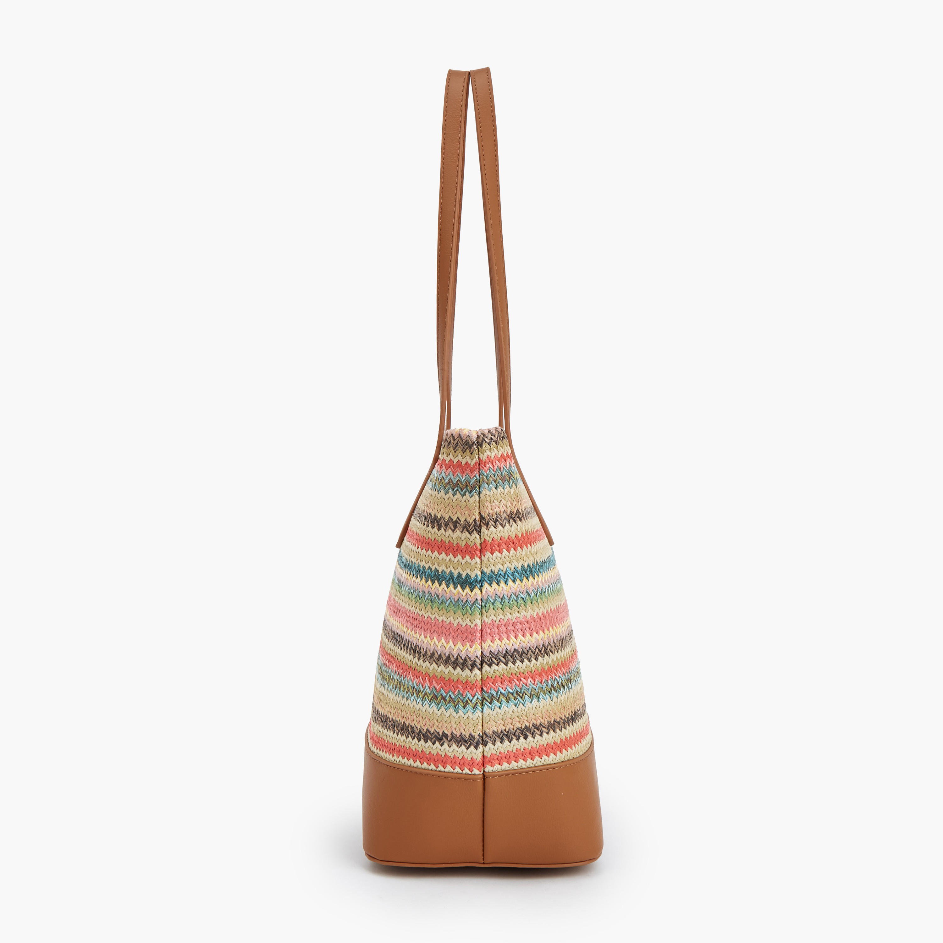 شنطة توتي مخططة بسحّاب إغلاق من بيبرمينت-women-bagsandwallets-handbags-image-5