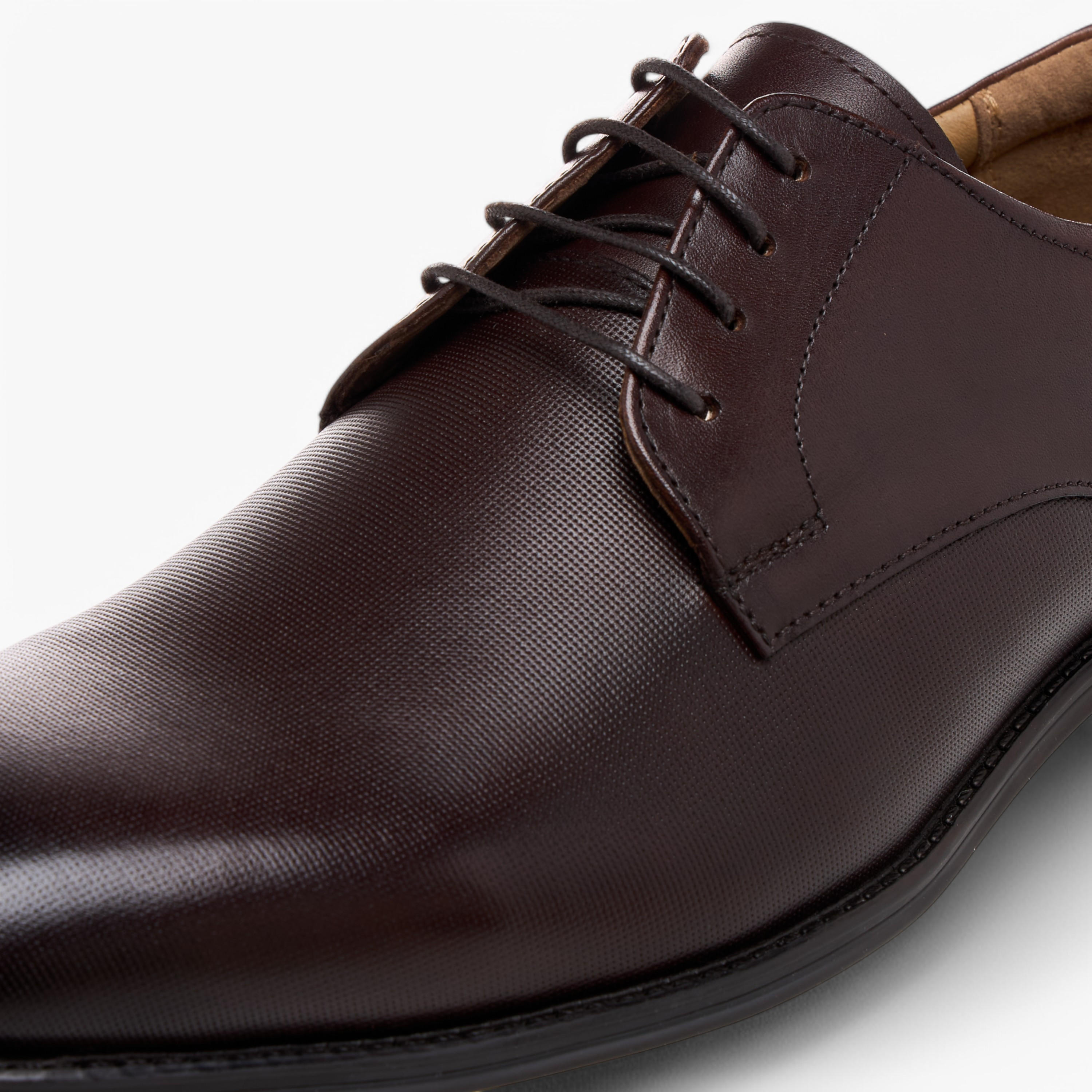 حذاء ديربي جلد بارز الملمس برباط للرجال من دوتشيني-men-shoes-formalshoes-image-4