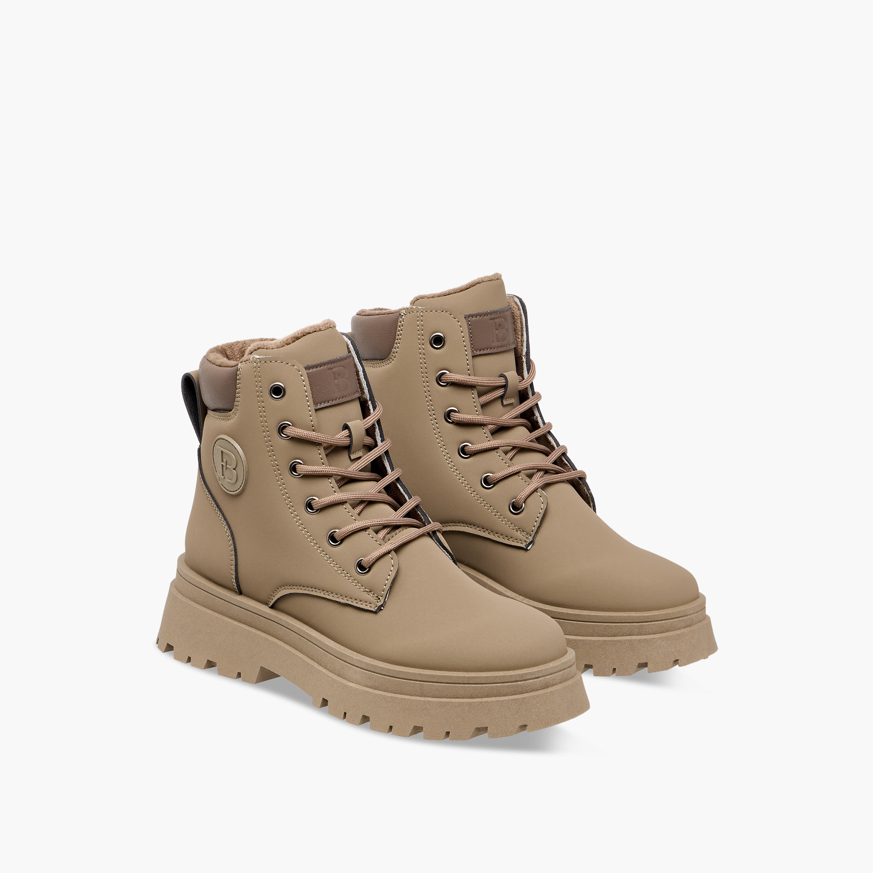 بوت كاحل برباط إغلاق من فلورا بيلا-women-shoes-boots-image-1