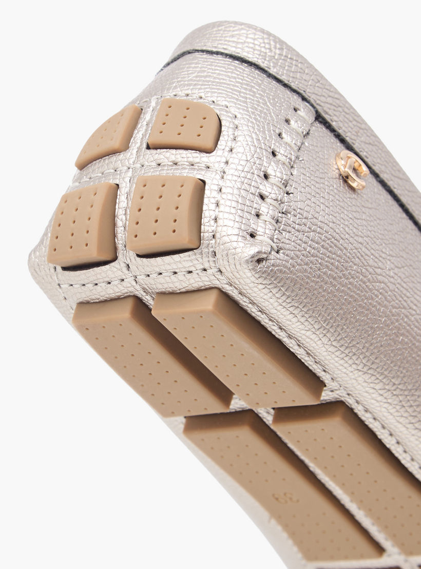 Le Confort Textured Slip-On Comfort Loafers with Tassel Detail-women-shoes-flats-loafers-image-5