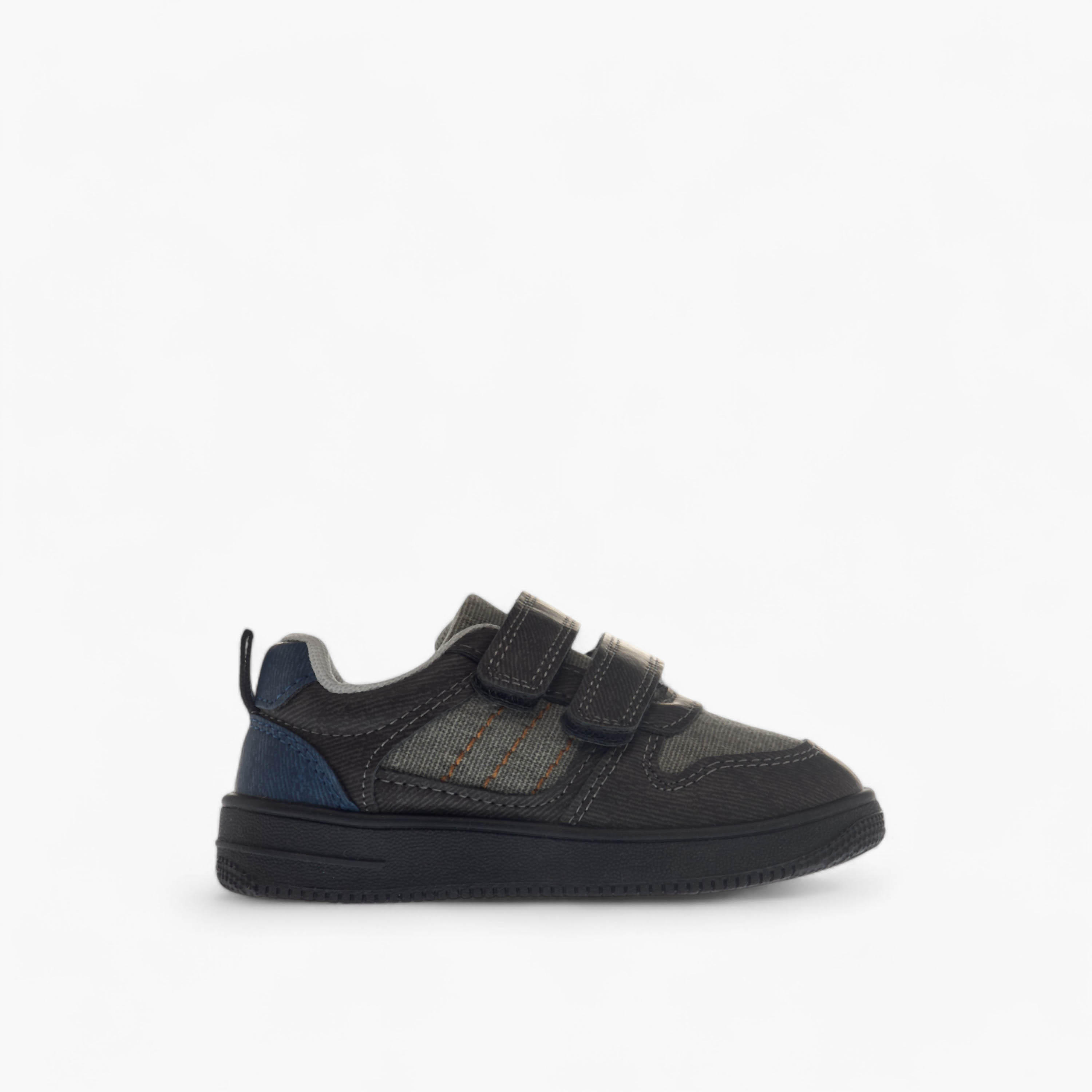 حذاء سنيكرز بشريط إغلاق لاصق من إل بي إل من شو إكسبرس-boys-shoes-schoolshoes-image-3