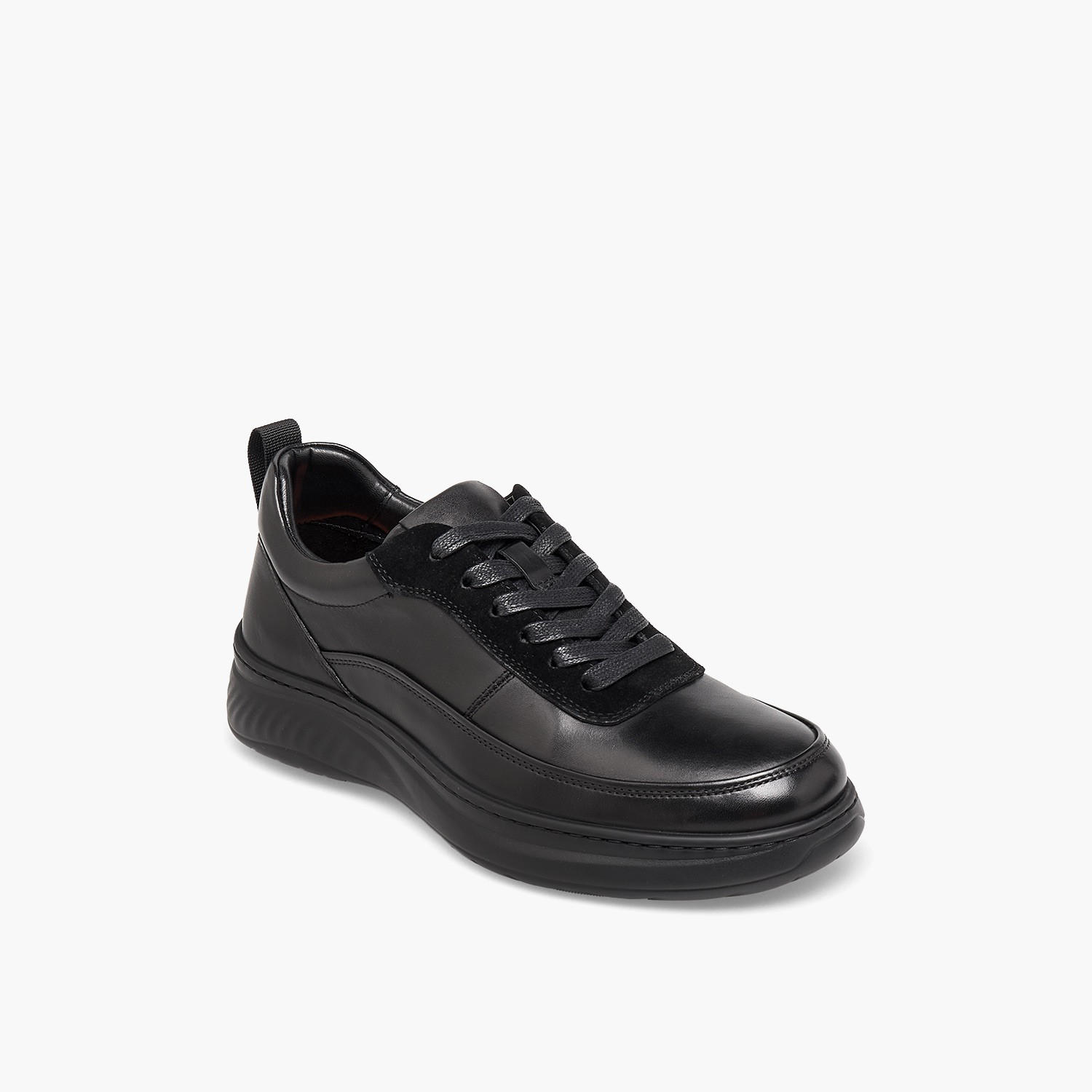 حذاء سنيكرز جلد للكاحل ورباط إغلاق للرجال من لو كونفورت-men-shoes-sneakers-image-2