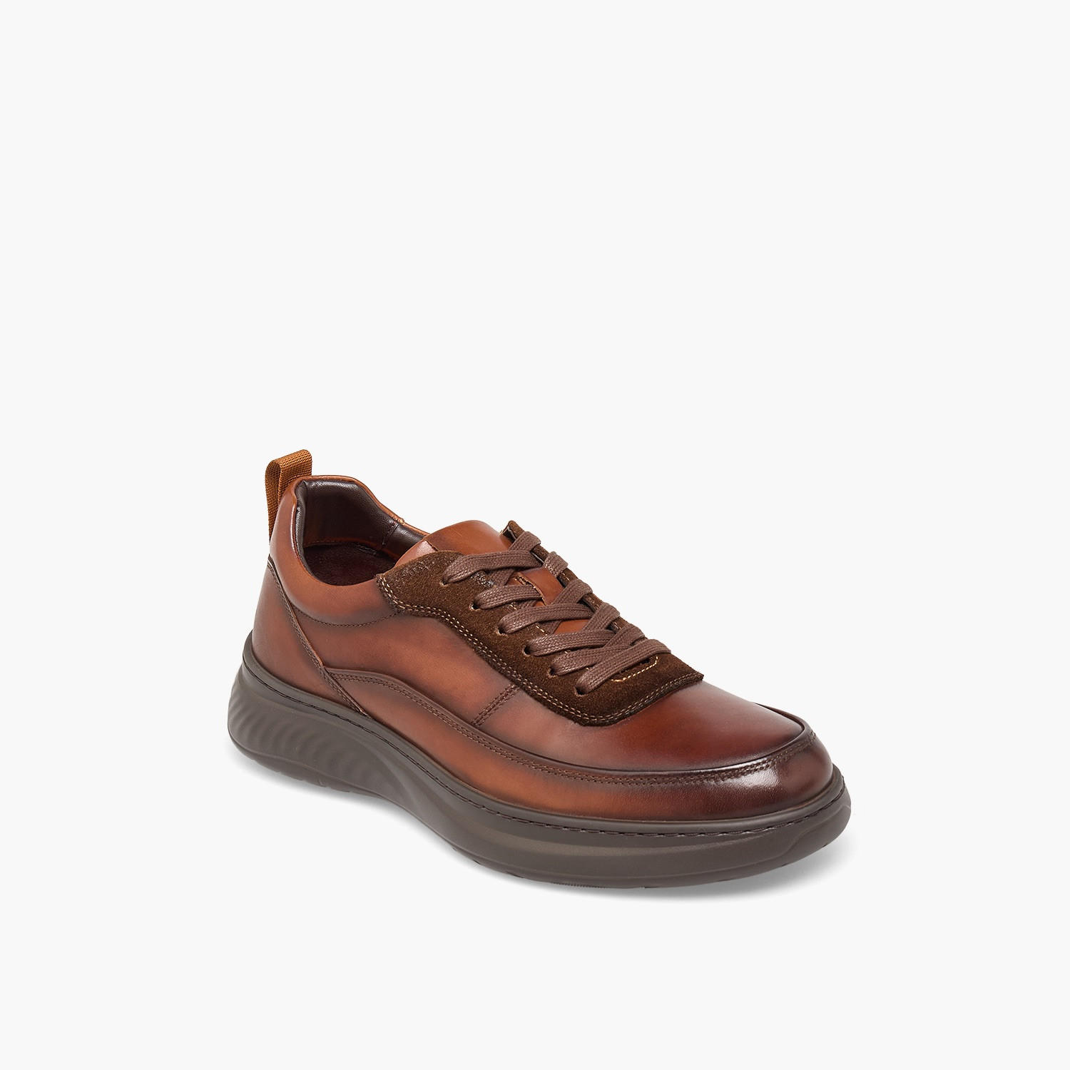 حذاء سنيكرز جلد للكاحل ورباط إغلاق للرجال من لو كونفورت-men-shoes-sneakers-image-2