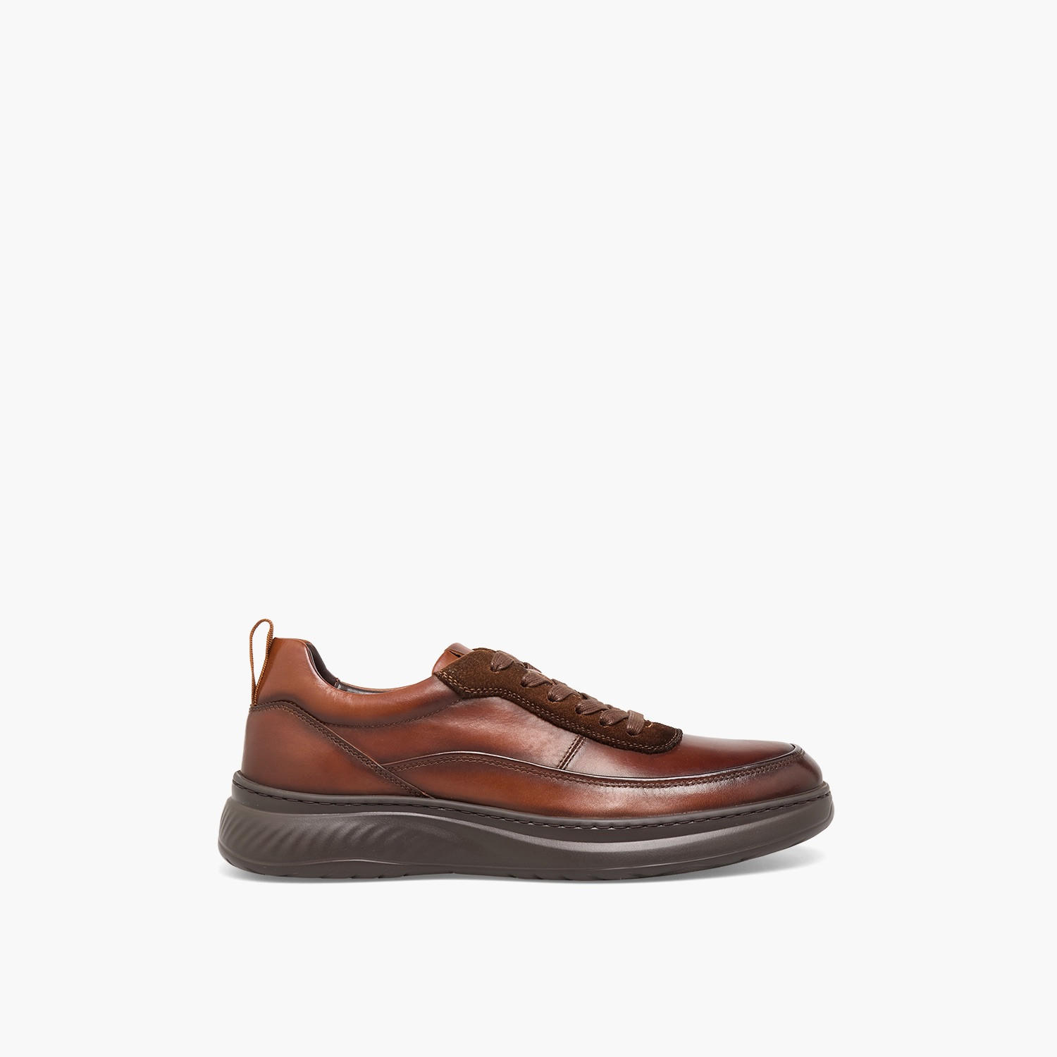 حذاء سنيكرز جلد للكاحل ورباط إغلاق للرجال من لو كونفورت-men-shoes-sneakers-image-3