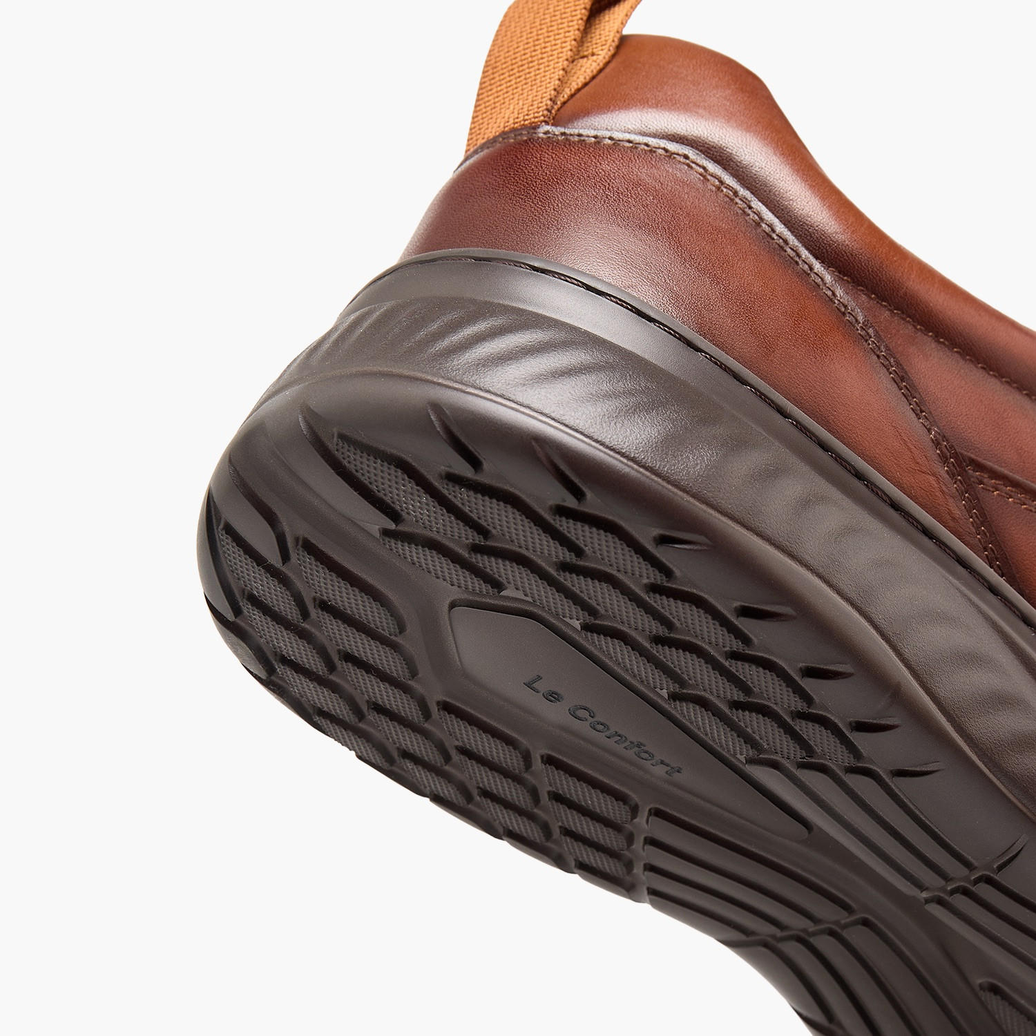 حذاء سنيكرز جلد للكاحل ورباط إغلاق للرجال من لو كونفورت-men-shoes-sneakers-image-5