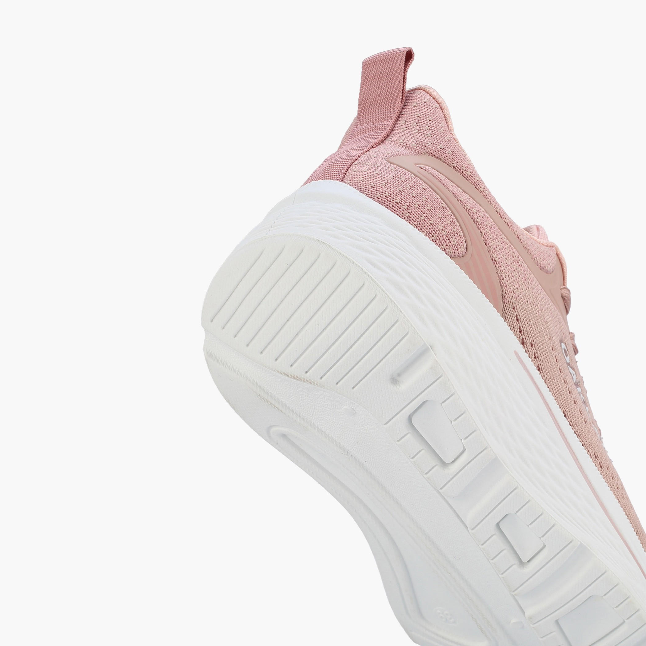 حذاء رياضي برباط إغلاق للنساء من أوكلان من شو إكسبريس-sports-women-shoes-image-5