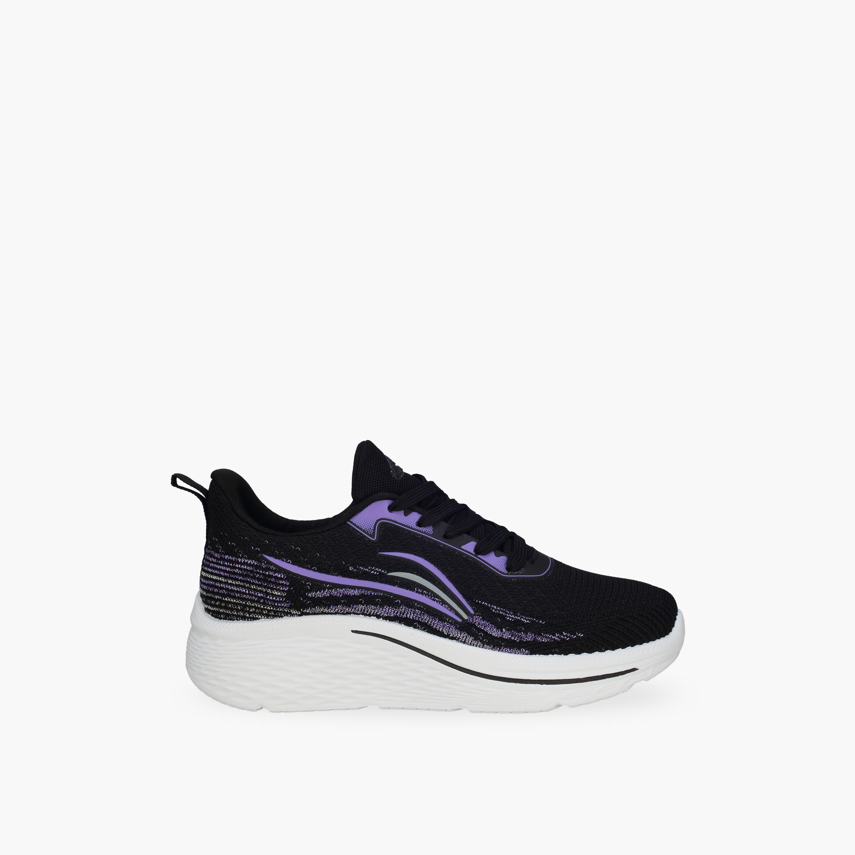 حذاء رياضي برباط إغلاق للنساء من أوكلان من شو إكسبريس-sports-women-shoes-image-3