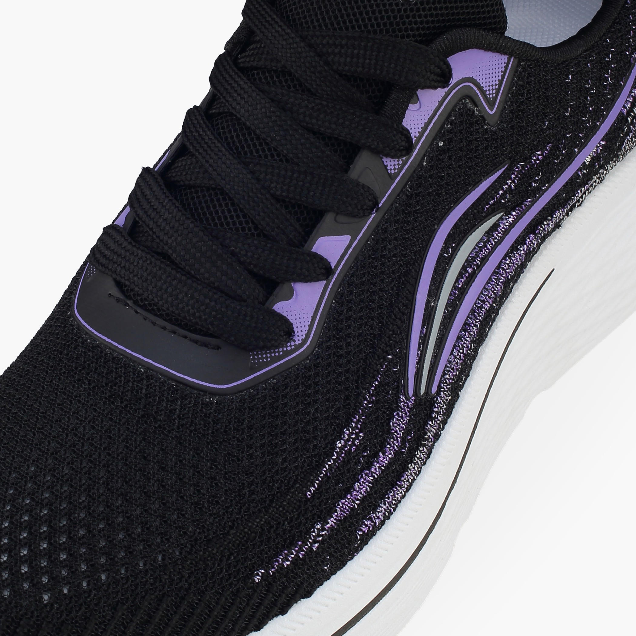 حذاء رياضي برباط إغلاق للنساء من أوكلان من شو إكسبريس-sports-women-shoes-image-4
