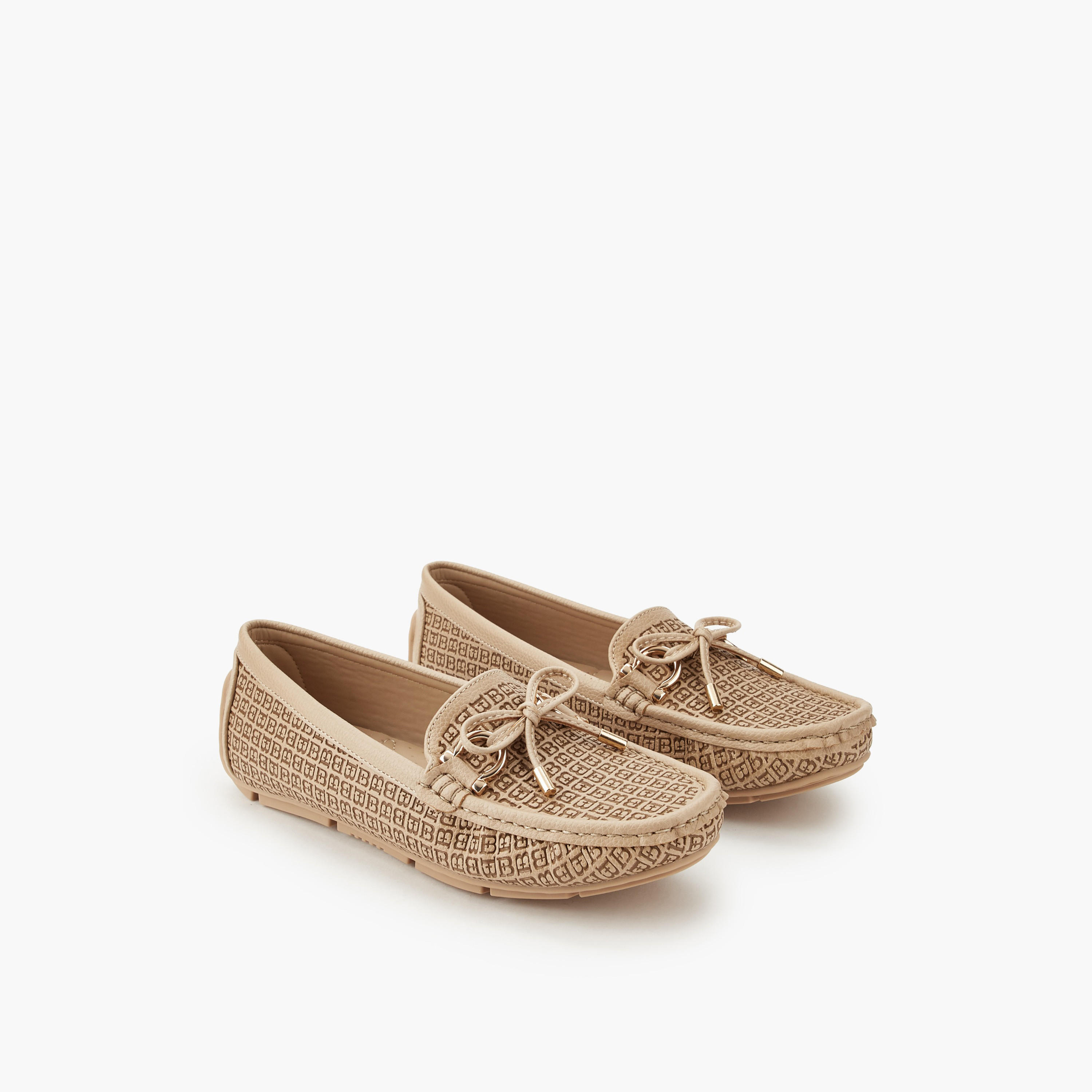 حذاء موكاسين سهل الارتداء للنساء من فلورا بيلا-women-shoes-flats-moccasins-image-1