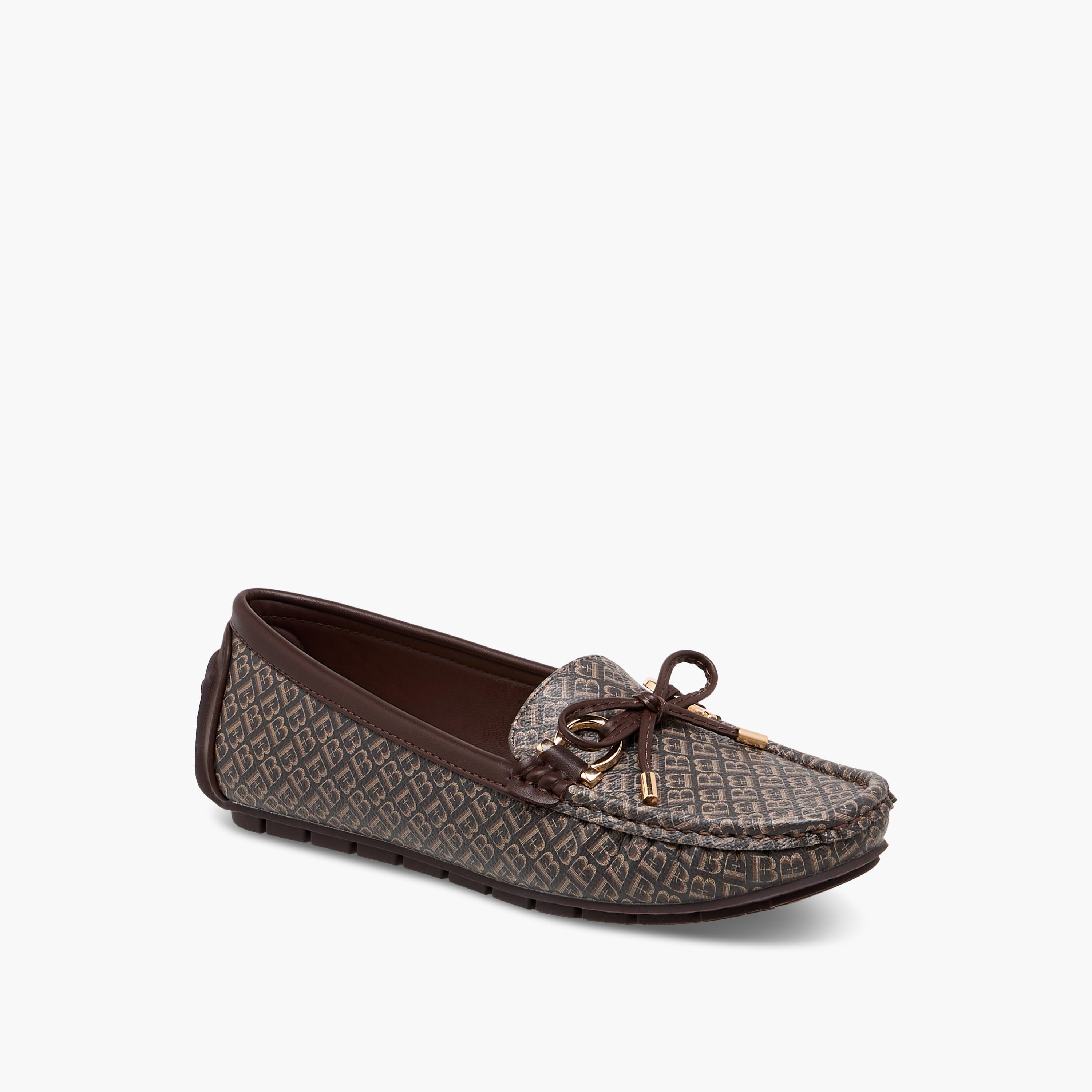 حذاء سهل الارتداء بزينة فيونكة وطبعات مونوجرام من فلورا بيلا-women-shoes-loafersandmoccasins-image-2