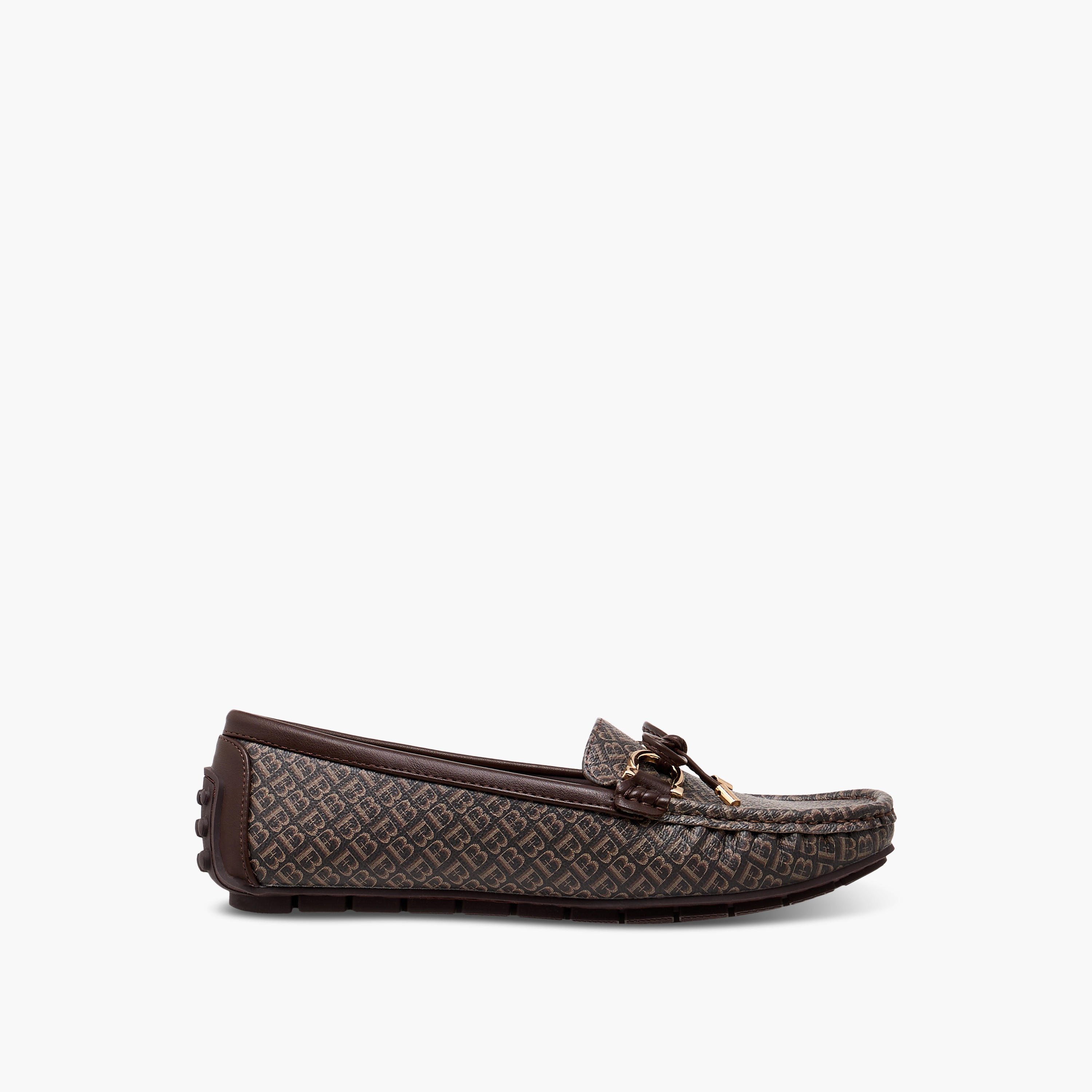 حذاء سهل الارتداء بزينة فيونكة وطبعات مونوجرام من فلورا بيلا-women-shoes-loafersandmoccasins-image-3