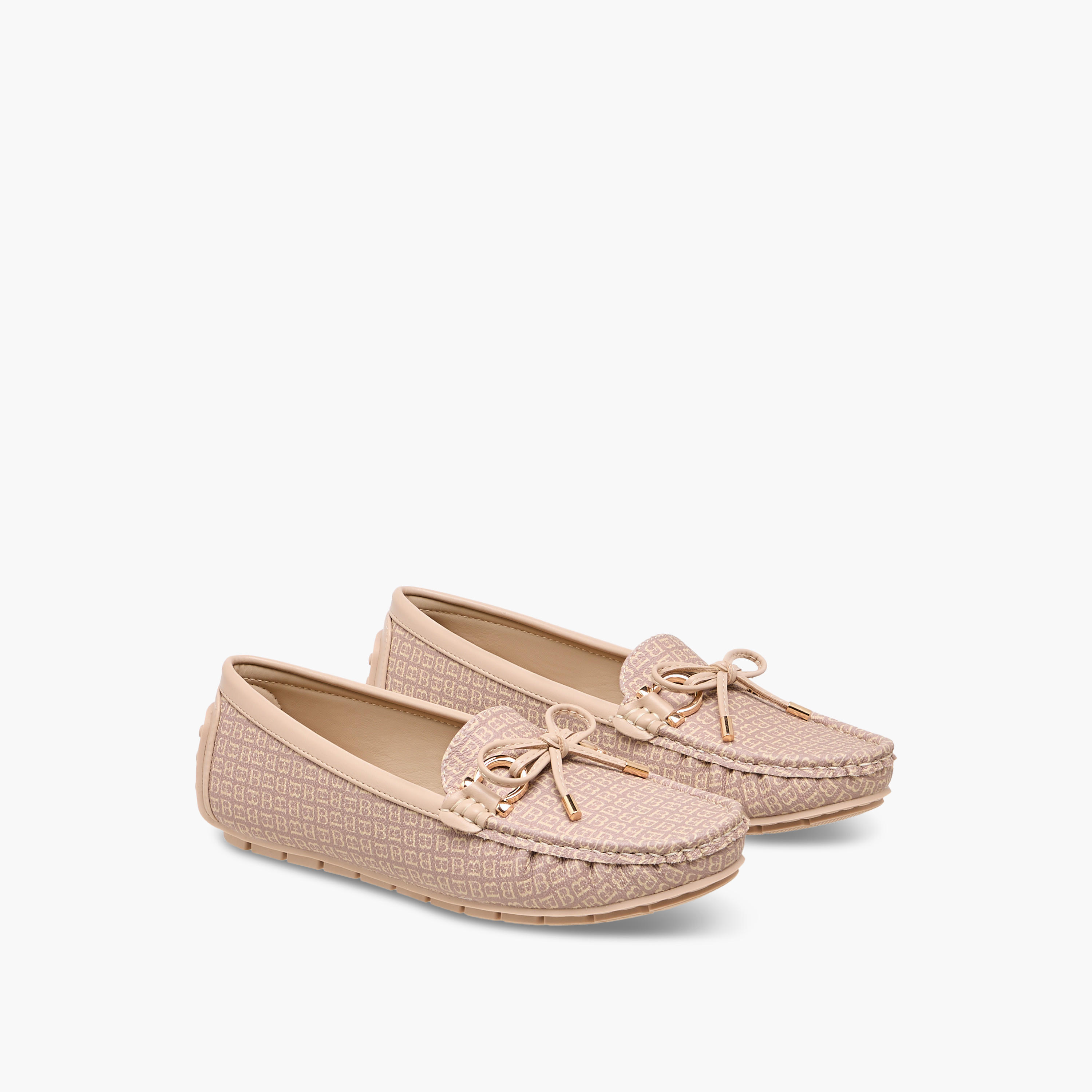 حذاء سهل الارتداء بزينة فيونكة وطبعات مونوجرام من فلورا بيلا-women-shoes-loafersandmoccasins-image-1