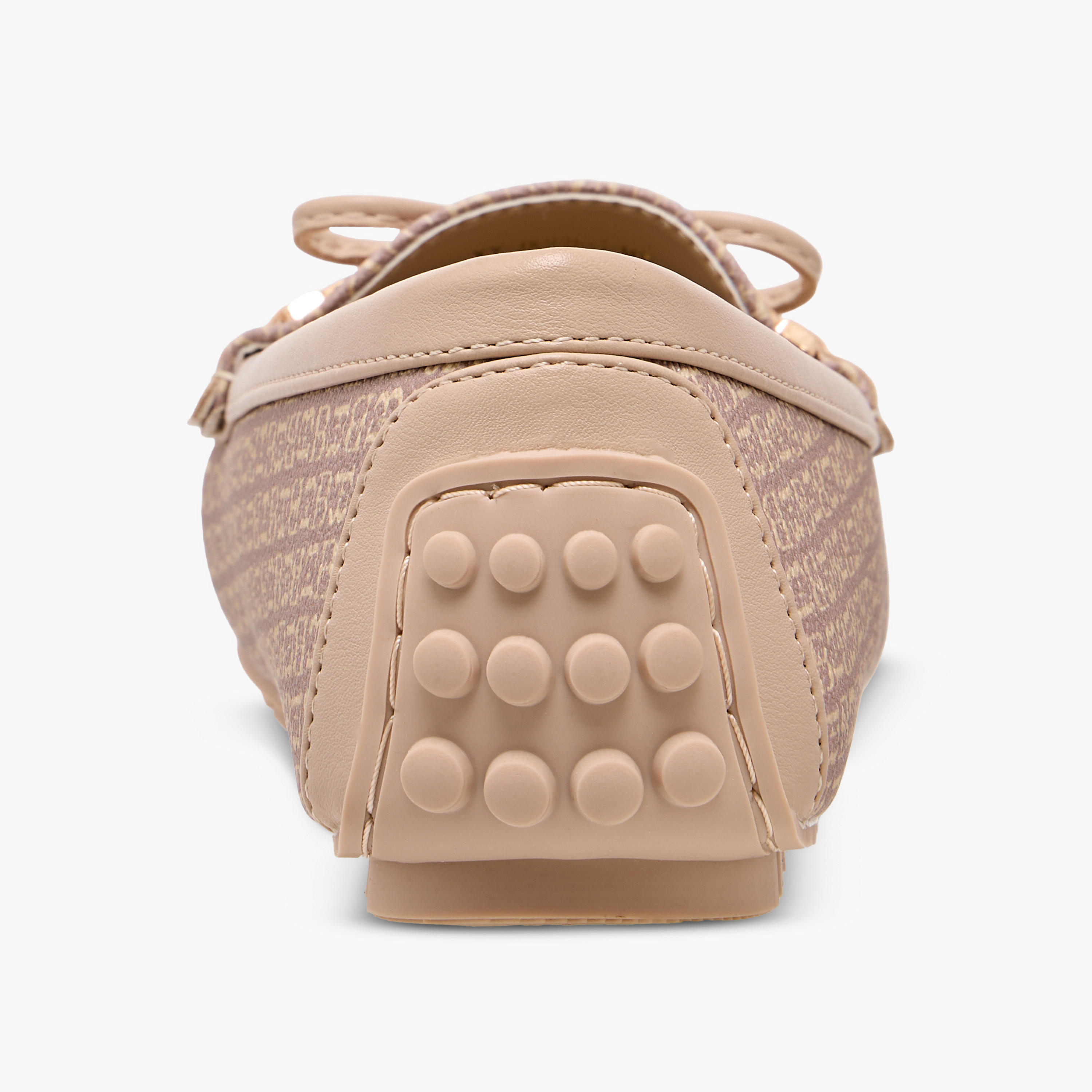 حذاء سهل الارتداء بزينة فيونكة وطبعات مونوجرام من فلورا بيلا-women-shoes-loafersandmoccasins-image-5