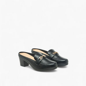 حذاء بكعب سميك وإبزيم زينة للنساء من فلورا بيلا-women-shoes-heels-image-1