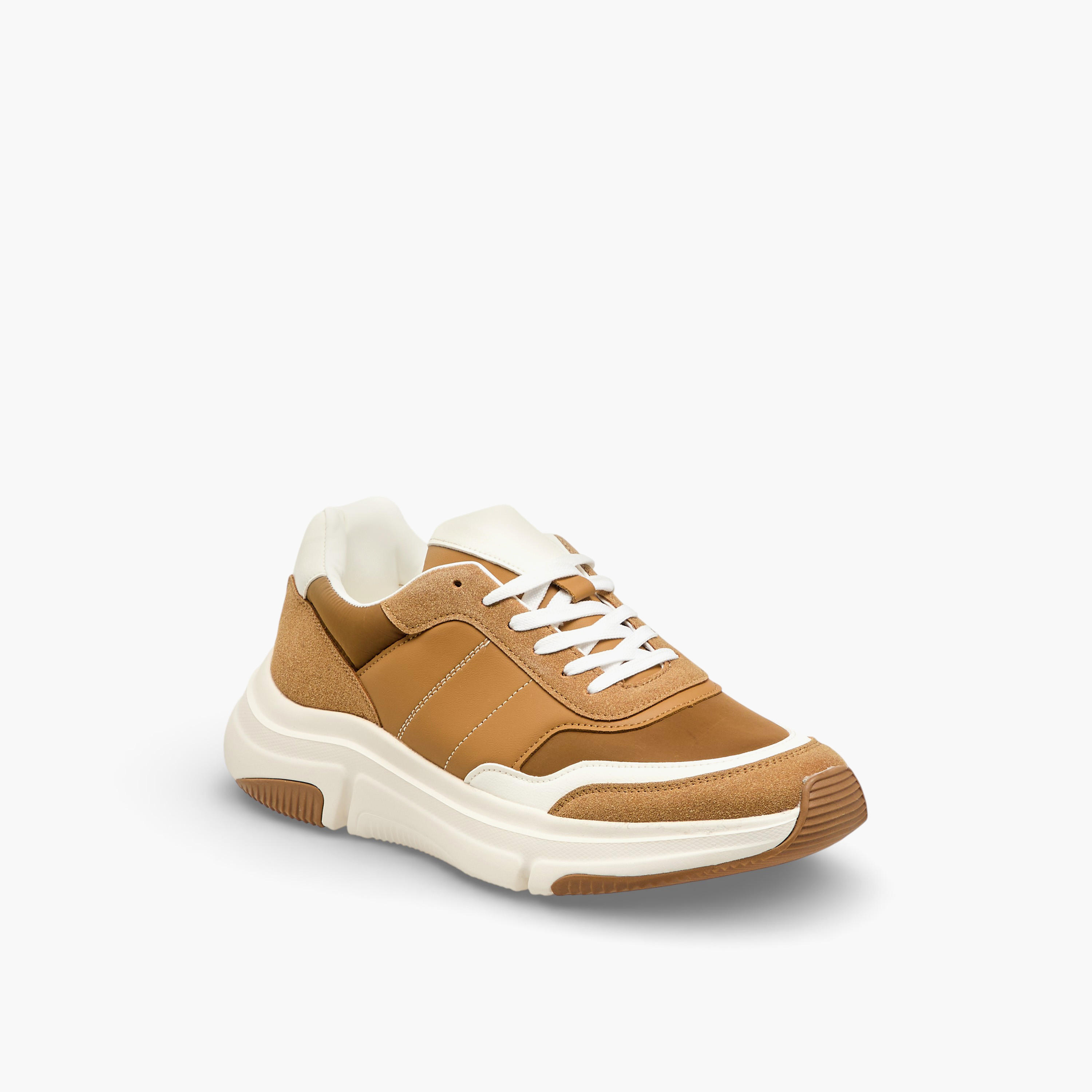 حذاء سنيكرز برباط إغلاق للرجال من أل بي أل من شو إكسبريس-men-shoes-sneakers-image-2