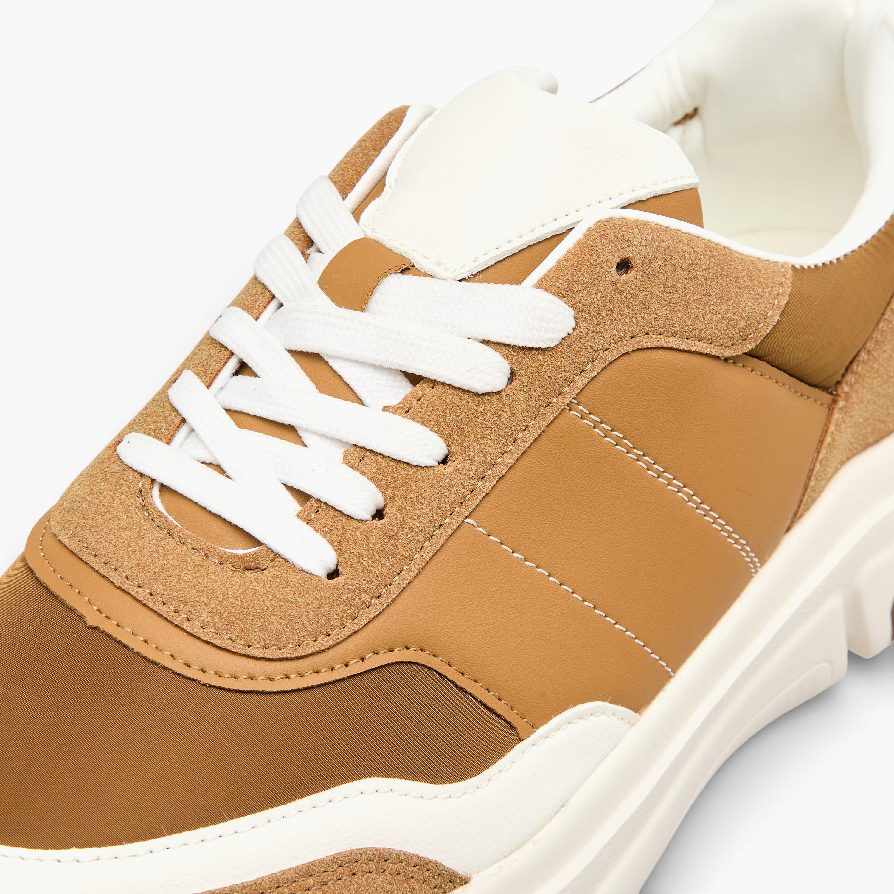 حذاء سنيكرز برباط إغلاق للرجال من أل بي أل من شو إكسبريس-men-shoes-sneakers-image-4