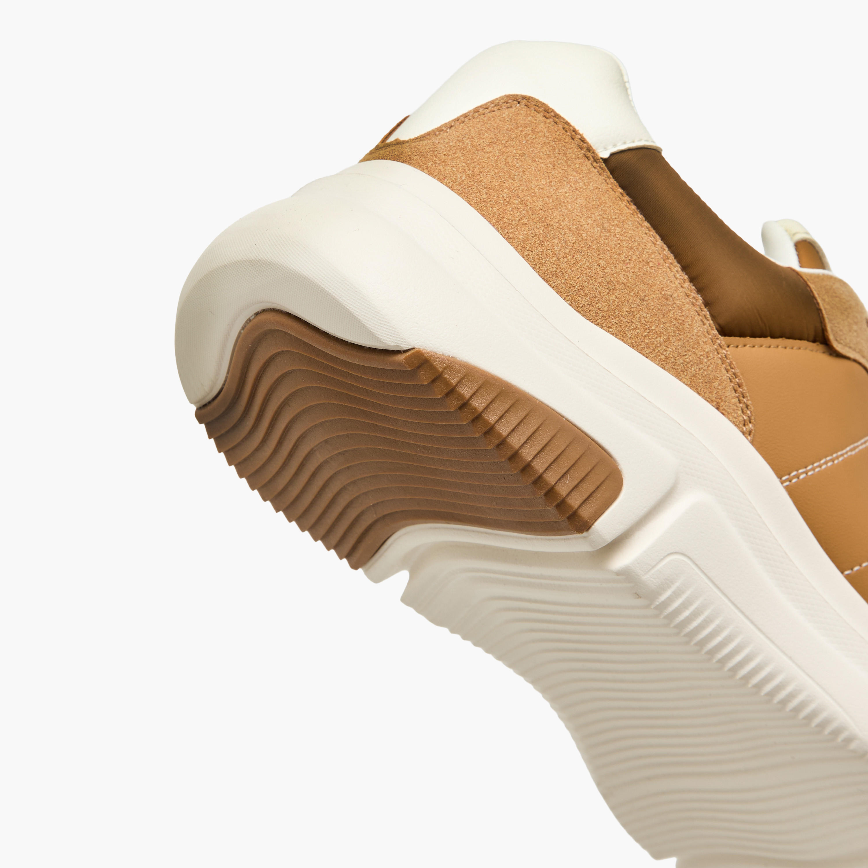حذاء سنيكرز برباط إغلاق للرجال من أل بي أل من شو إكسبريس-men-shoes-sneakers-image-5