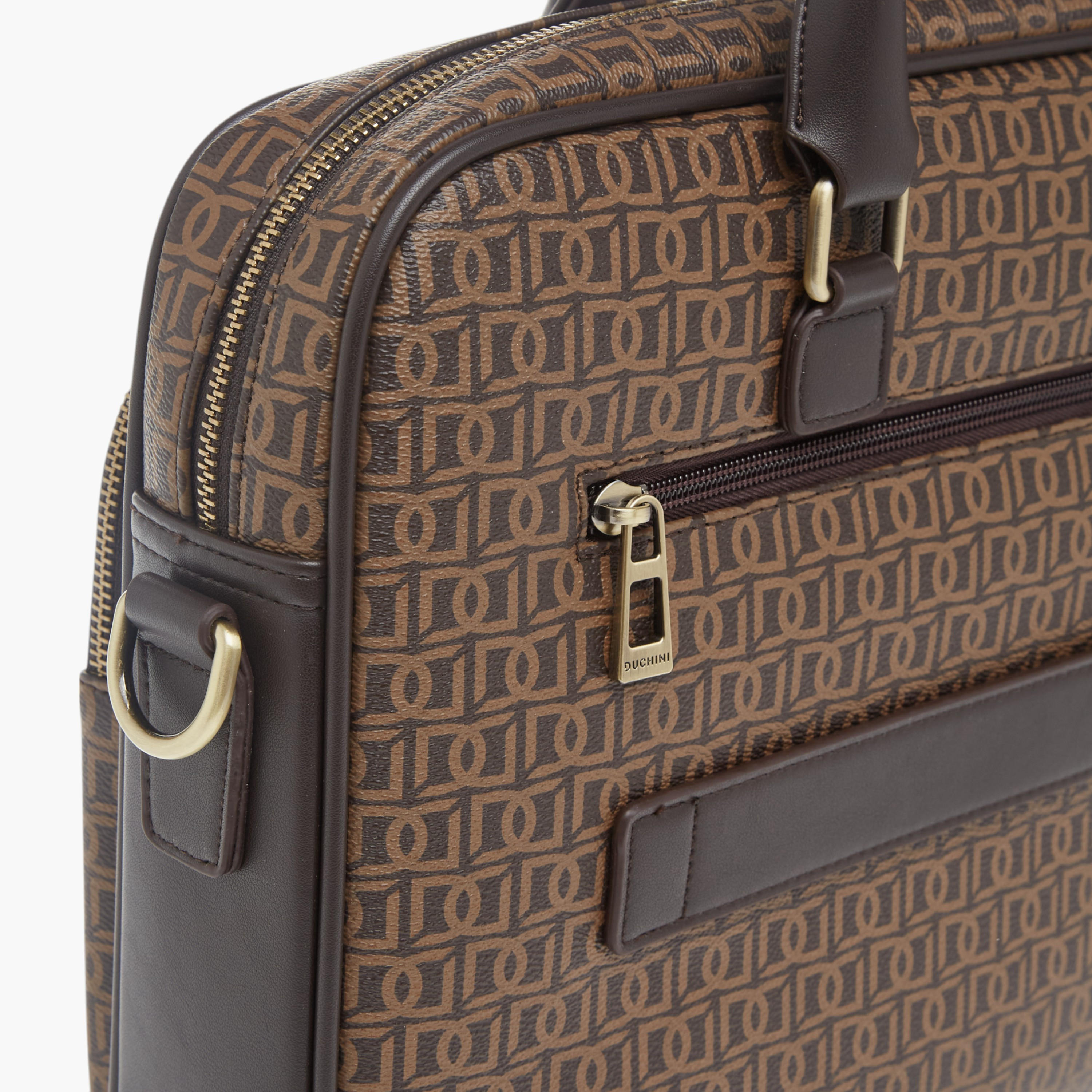 شنطة لابتوب بطبعة مونوغرام مع مقابض وحزام قابل للتعديل من دوتشيني-men-bags-image-6