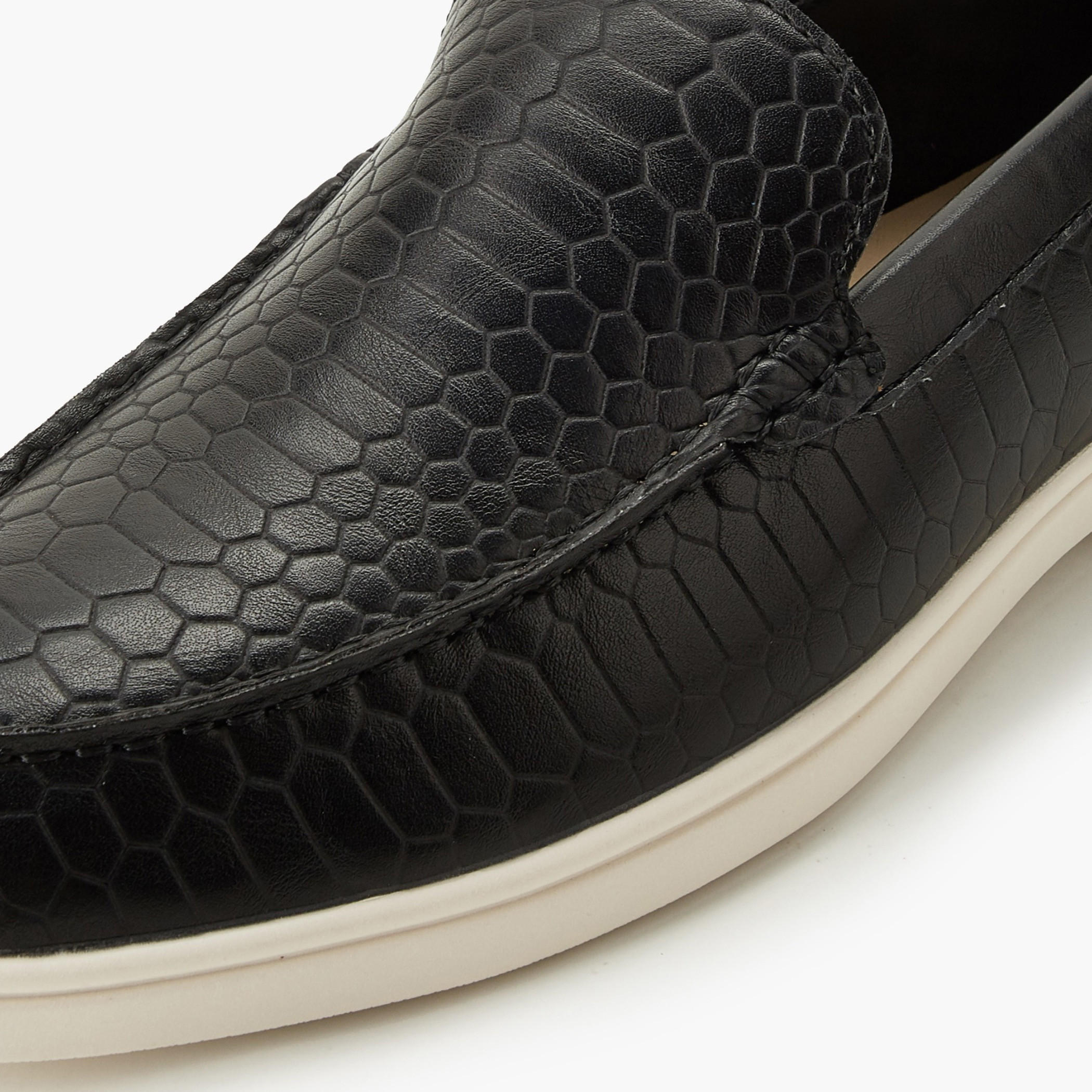 حذاء لوفر بارز الملمس سهل الارتداء للرجال من رينزو روجاني-men-shoes-loafersandmoccasins-image-4
