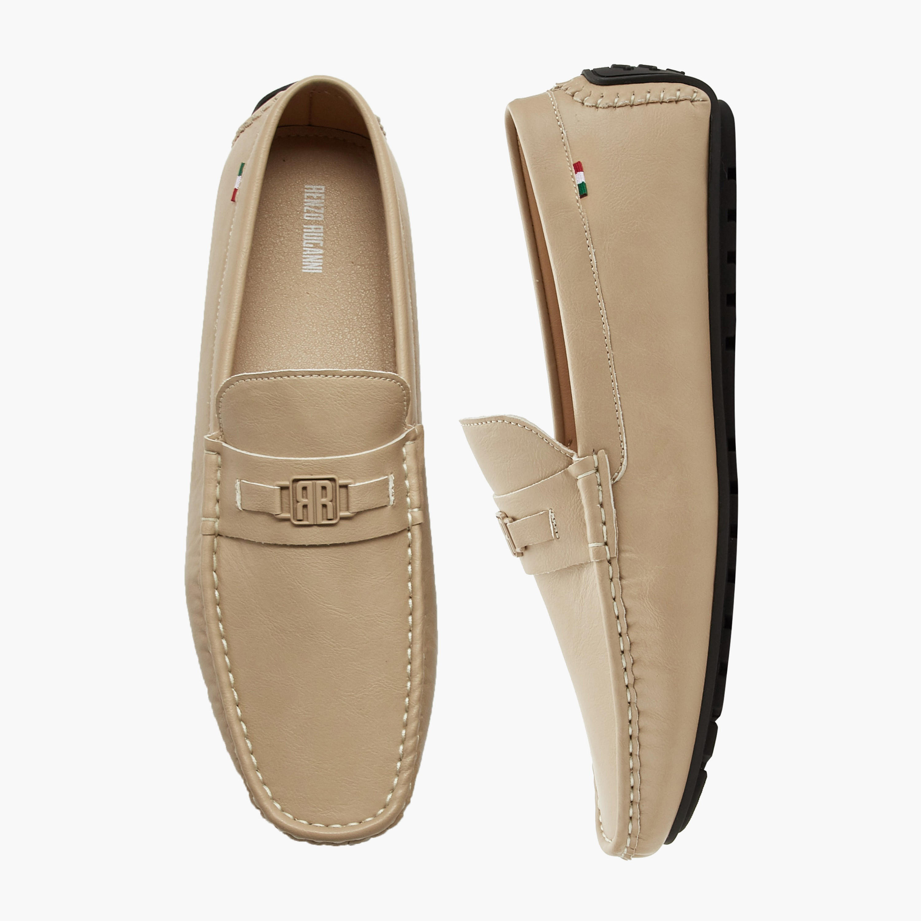 حذاء موكاسين سهل الارتداء بزينة شعار للرجال من رينزو روغاني-men-shoes-loafersandmoccasins-image-1