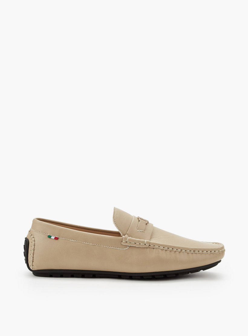 حذاء موكاسين سهل الارتداء بزينة شعار للرجال من رينزو روغاني-men-shoes-loafersandmoccasins-image-3