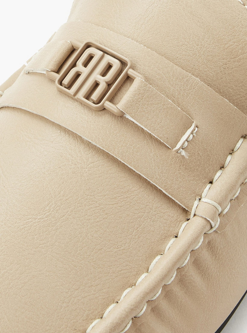 حذاء موكاسين سهل الارتداء بزينة شعار للرجال من رينزو روغاني-men-shoes-loafersandmoccasins-image-4