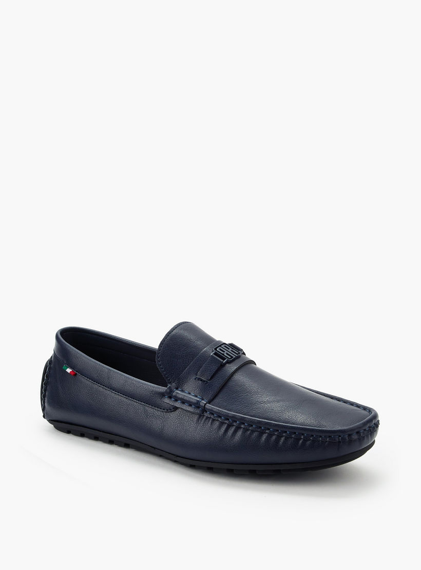 حذاء موكاسين سهل الارتداء بزينة شعار للرجال من رينزو روغاني-men-shoes-loafersandmoccasins-image-2